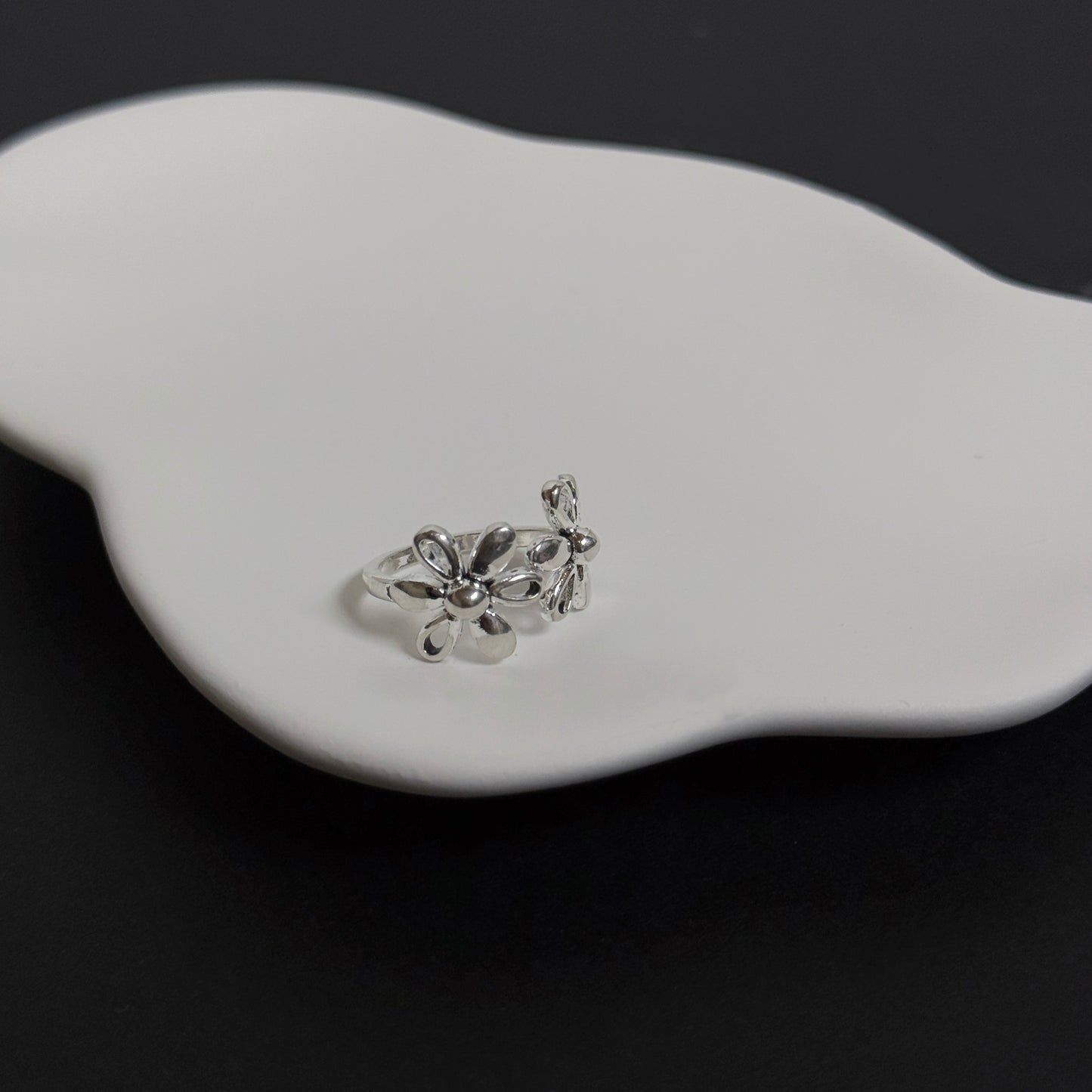 925 鏤空小雛菊戒指