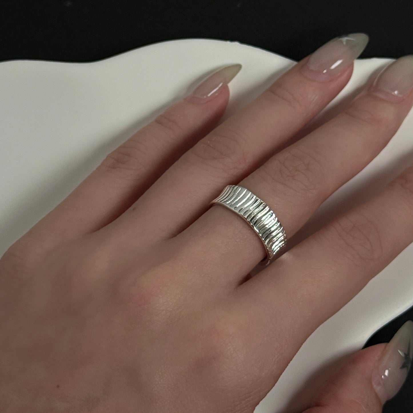 925 極簡百褶肌理感指環