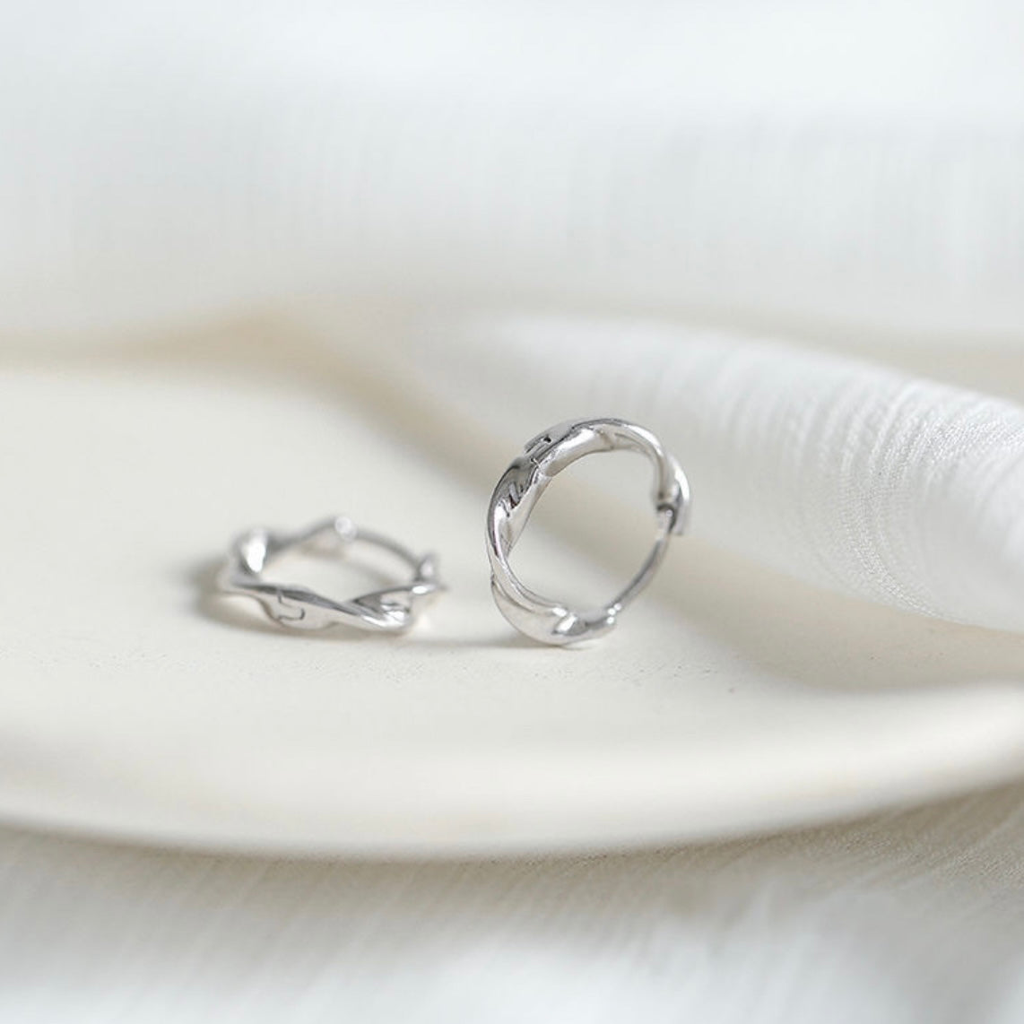 S925莫比烏斯耳環